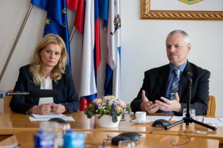 OBČINA PIVKA TISKOVNA KONFERENCA 25.4.2023 - Valter Leban-8758